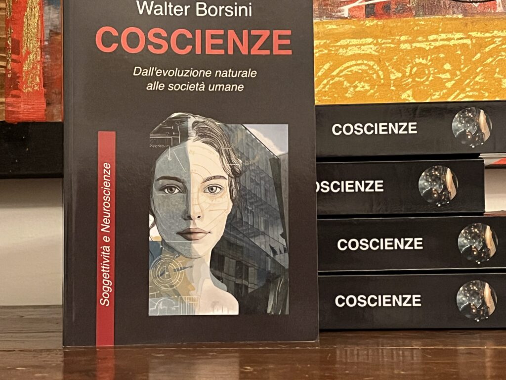 Alcune copie del libro Coscienze, che uscirà su Amazon il 2 novembre 2025, tra pochi giorni
